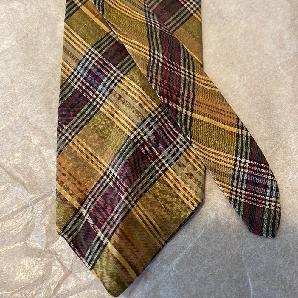 Used tie - Picture 2 of 7